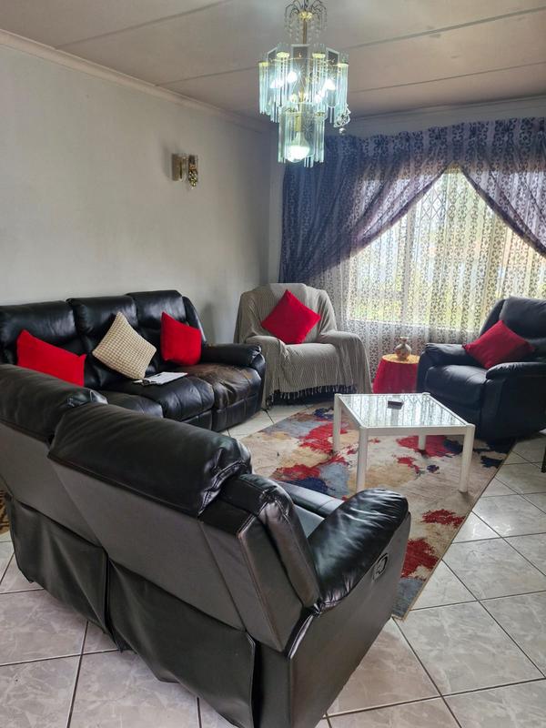 4 Bedroom Property for Sale in Grosvenor KwaZulu-Natal