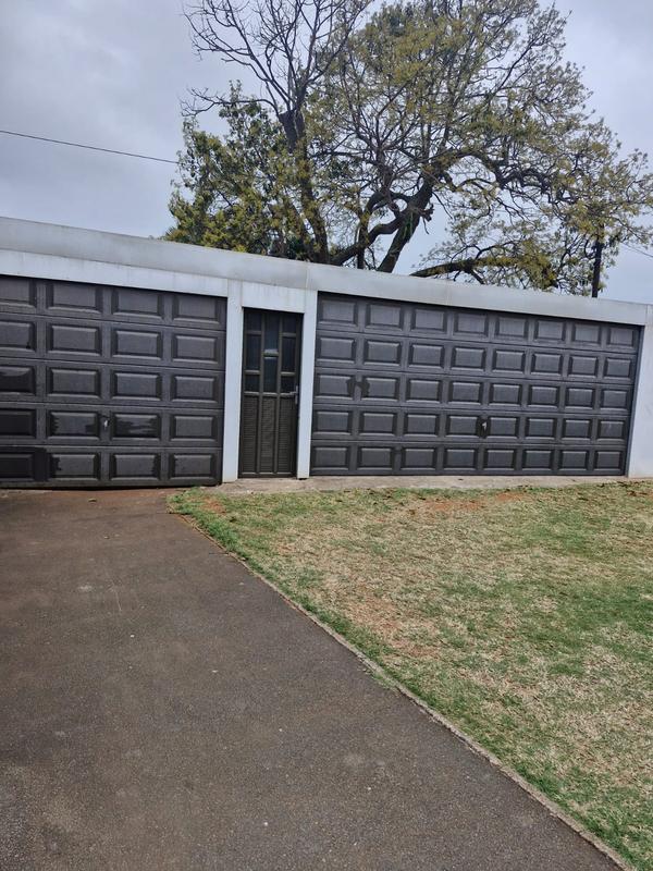 4 Bedroom Property for Sale in Grosvenor KwaZulu-Natal