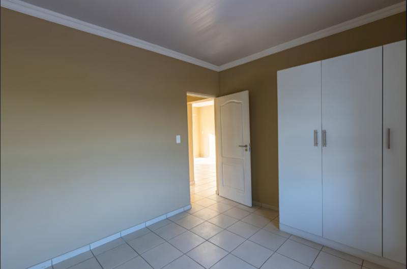 To Let 2 Bedroom Property for Rent in Illovo Beach KwaZulu-Natal