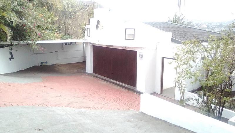 4 Bedroom Property for Sale in Riyadh KwaZulu-Natal