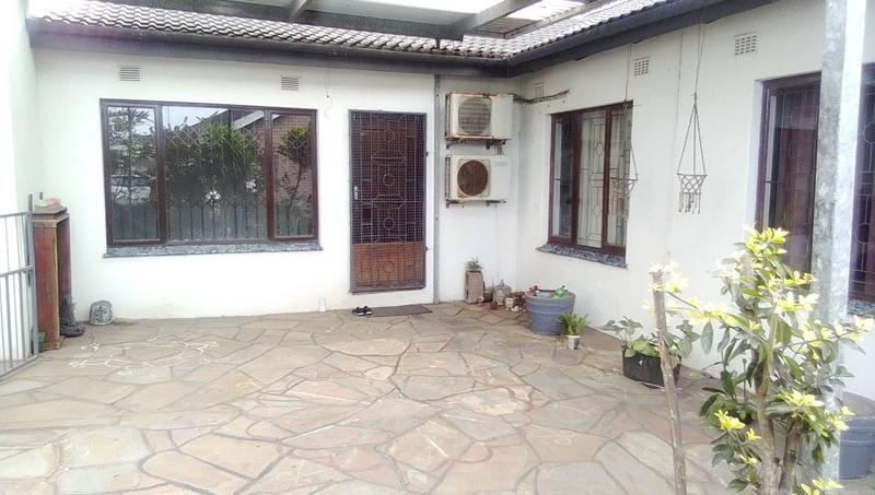 4 Bedroom Property for Sale in Riyadh KwaZulu-Natal