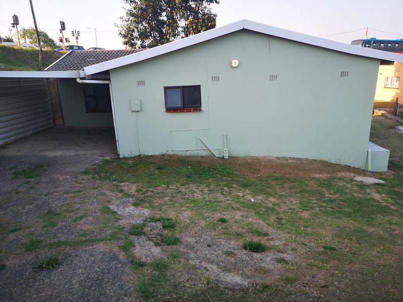 3 Bedroom Property for Sale in Umlazi KwaZulu-Natal