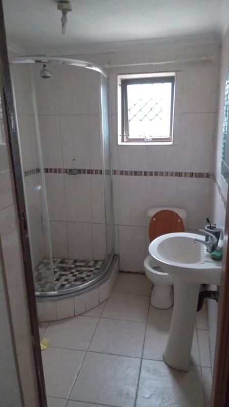 3 Bedroom Property for Sale in Umlazi KwaZulu-Natal