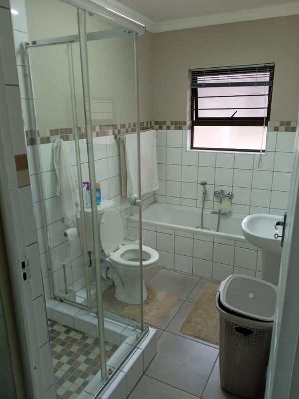 To Let 3 Bedroom Property for Rent in Bluff KwaZulu-Natal