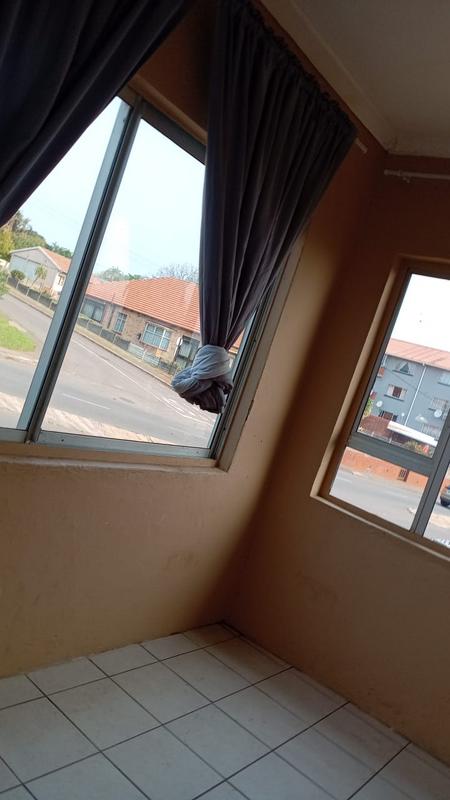 To Let 2 Bedroom Property for Rent in Bluff KwaZulu-Natal