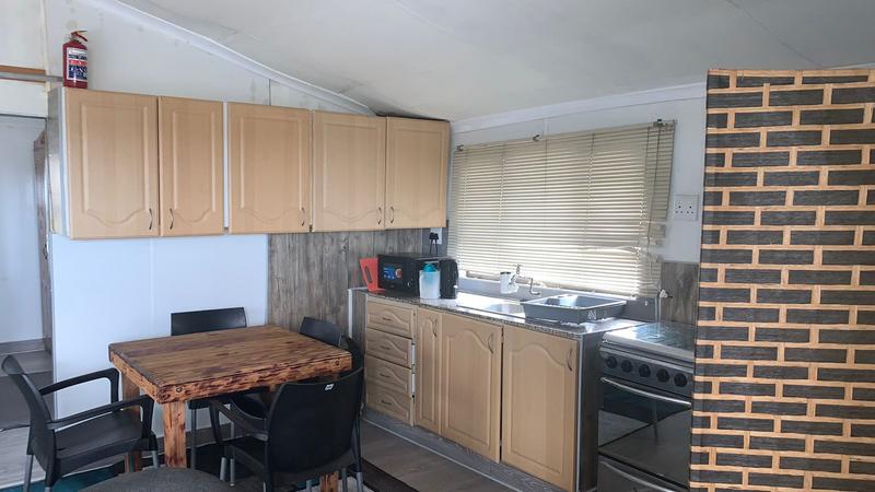 To Let 1 Bedroom Property for Rent in Bluff KwaZulu-Natal