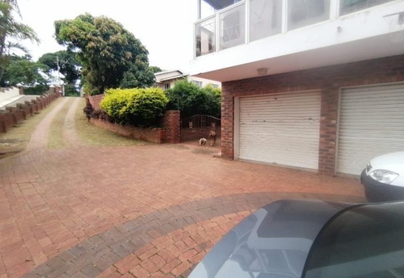 5 Bedroom Property for Sale in Kharwastan KwaZulu-Natal