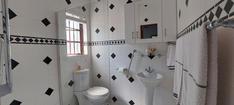 3 Bedroom Property for Sale in Chase Valley Heights KwaZulu-Natal