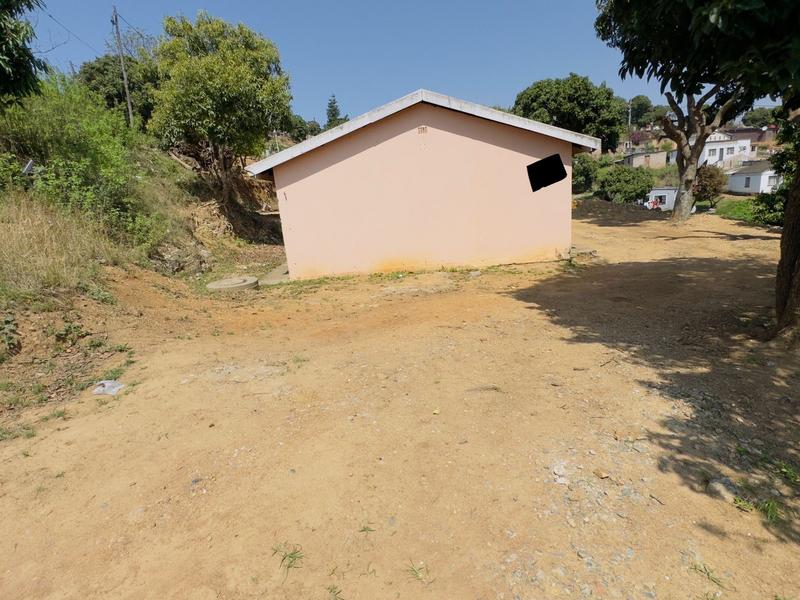 2 Bedroom Property for Sale in Umlazi KwaZulu-Natal