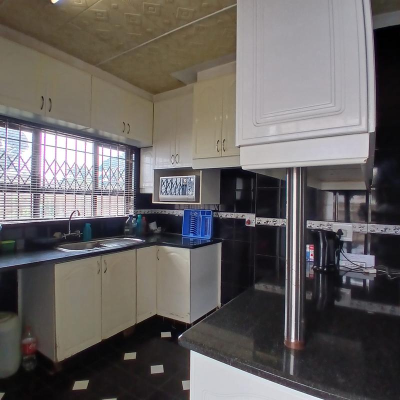 2 Bedroom Property for Sale in Montclair KwaZulu-Natal