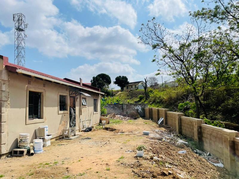 3 Bedroom Property for Sale in Kwamashu KwaZulu-Natal