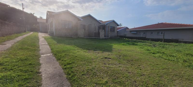 6 Bedroom Property for Sale in Park Rynie KwaZulu-Natal