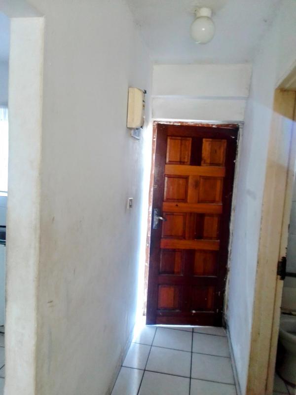 2 Bedroom Property for Sale in Empangeni Central KwaZulu-Natal