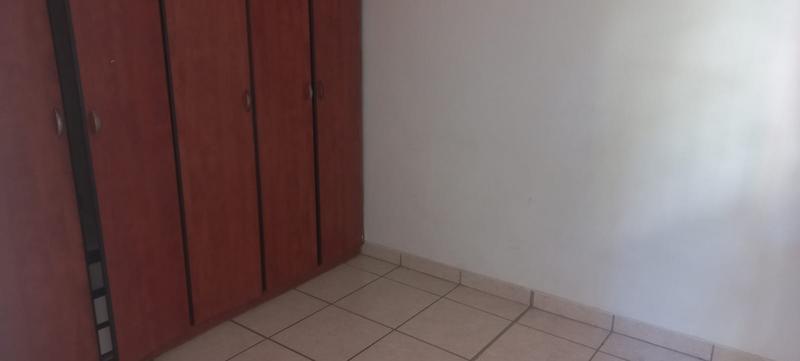 To Let 4 Bedroom Property for Rent in Westridge KwaZulu-Natal