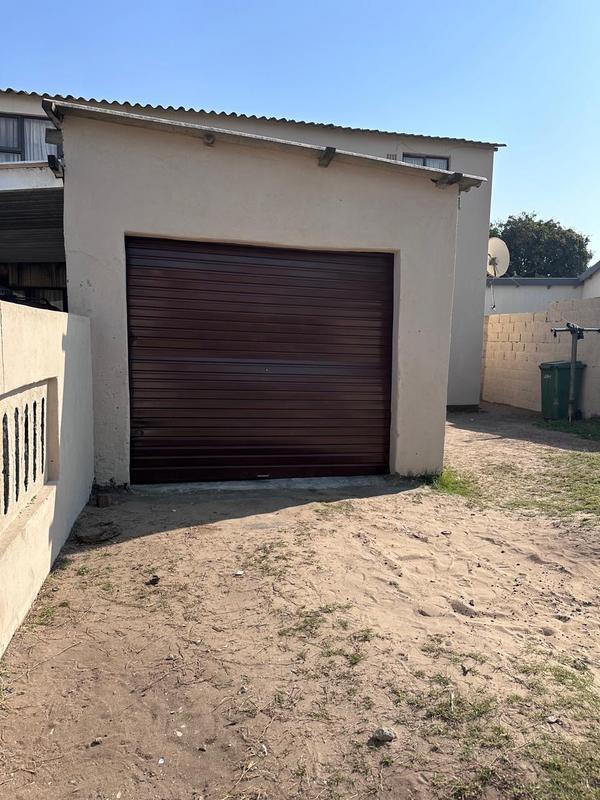 3 Bedroom Property for Sale in Esikhawini KwaZulu-Natal