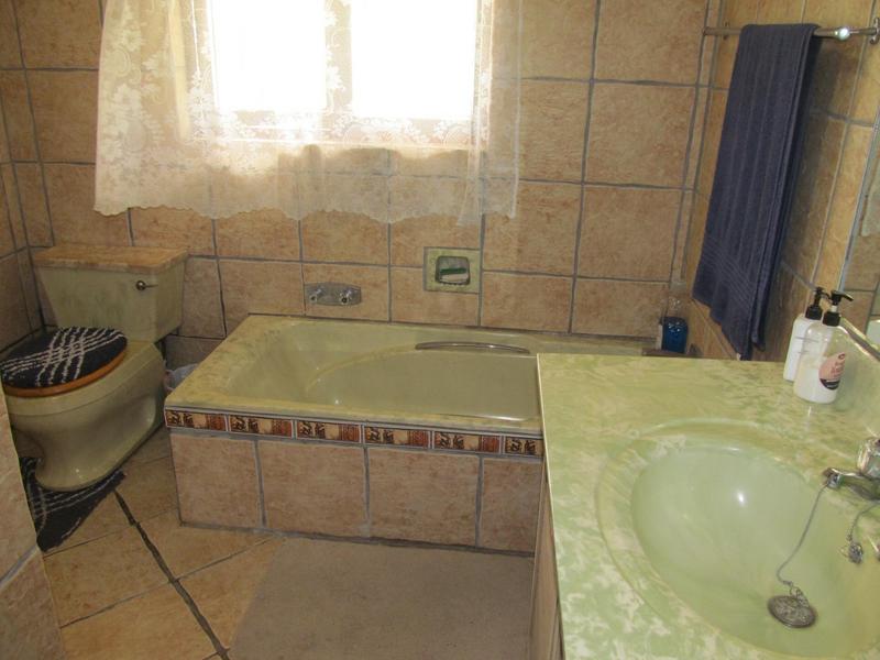 4 Bedroom Property for Sale in Umtentweni KwaZulu-Natal