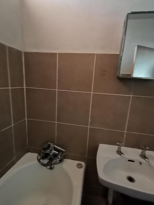 To Let 1 Bedroom Property for Rent in Empangeni Central KwaZulu-Natal