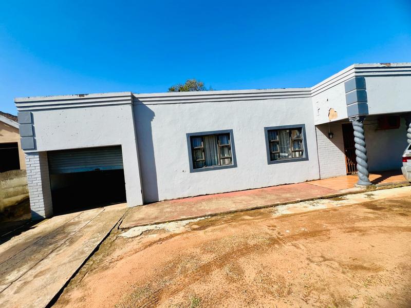 3 Bedroom Property for Sale in Montclair KwaZulu-Natal