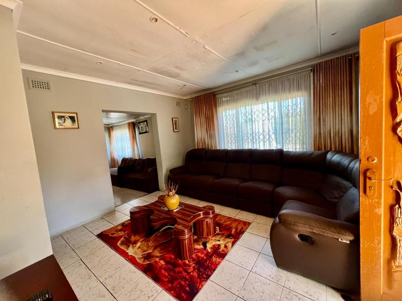 3 Bedroom Property for Sale in Montclair KwaZulu-Natal