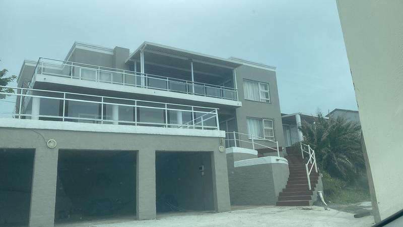 3 Bedroom Property for Sale in Uvongo KwaZulu-Natal