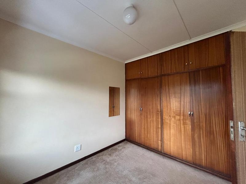 2 Bedroom Property for Sale in Umtentweni KwaZulu-Natal