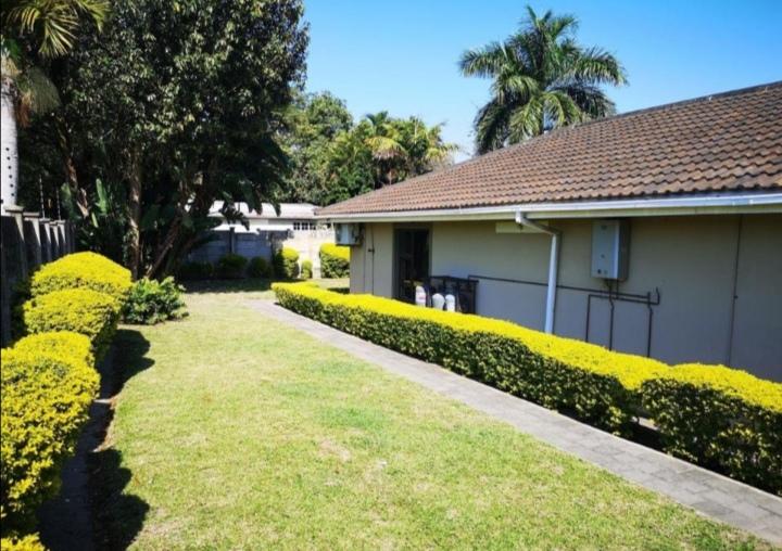 To Let 6 Bedroom Property for Rent in Meer En See KwaZulu-Natal