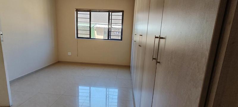 To Let 3 Bedroom Property for Rent in Overport KwaZulu-Natal