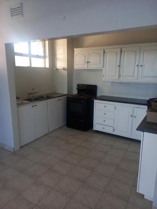 To Let 1 Bedroom Property for Rent in Amanzimtoti KwaZulu-Natal