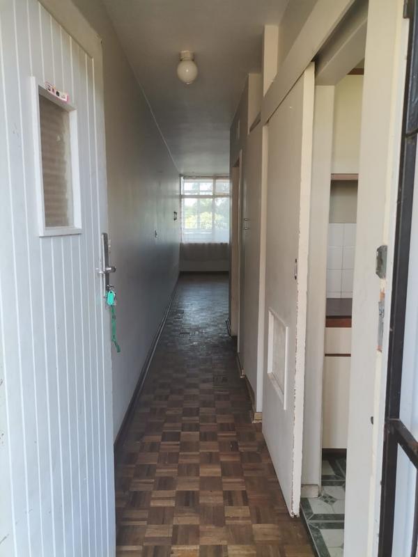 1 Bedroom Property for Sale in Empangeni Central KwaZulu-Natal