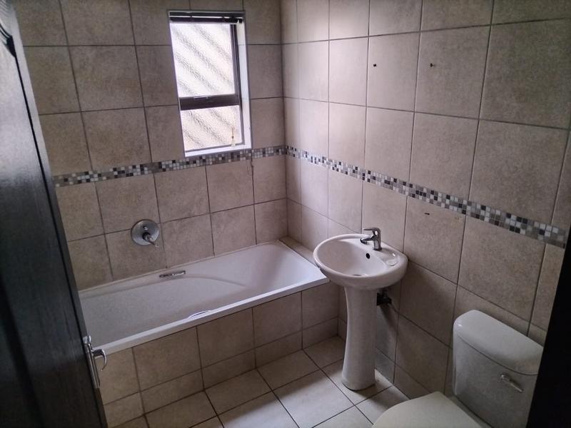 To Let 2 Bedroom Property for Rent in Bishopstowe KwaZulu-Natal