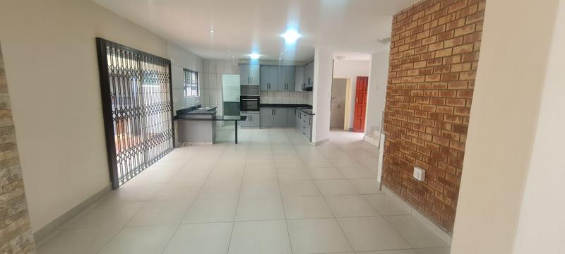 3 Bedroom Property for Sale in Sunningdale KwaZulu-Natal