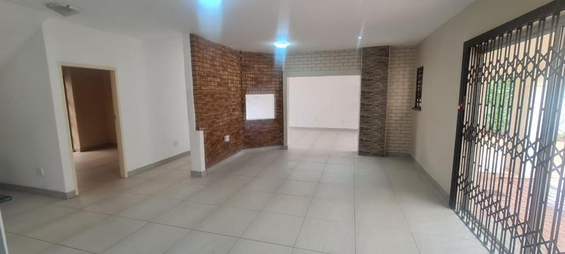 3 Bedroom Property for Sale in Sunningdale KwaZulu-Natal