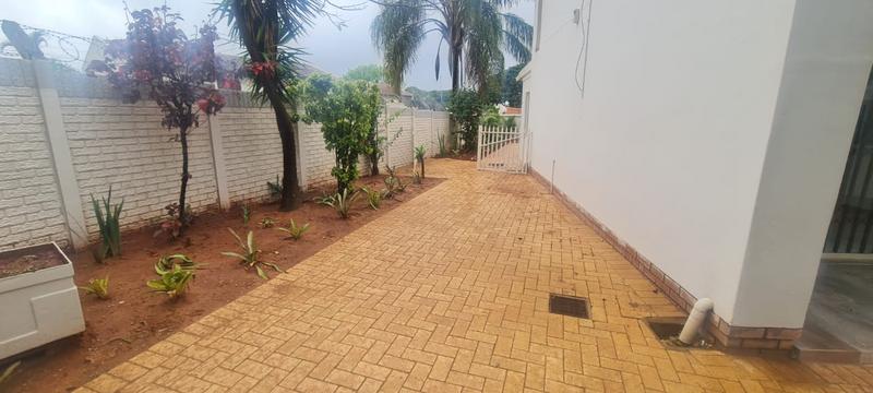 3 Bedroom Property for Sale in Sunningdale KwaZulu-Natal