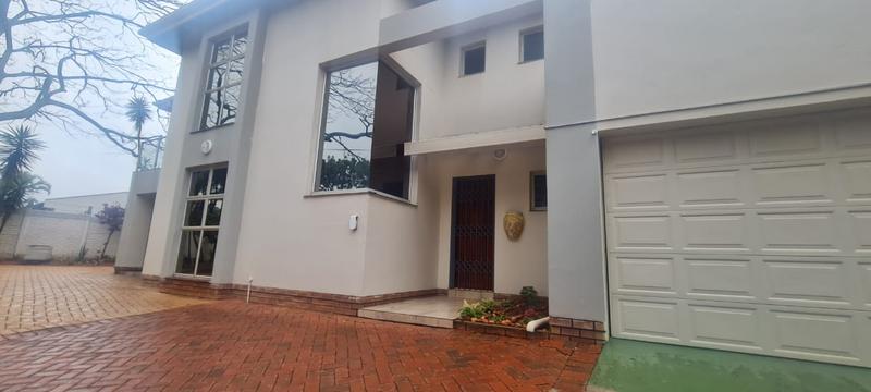 3 Bedroom Property for Sale in Sunningdale KwaZulu-Natal