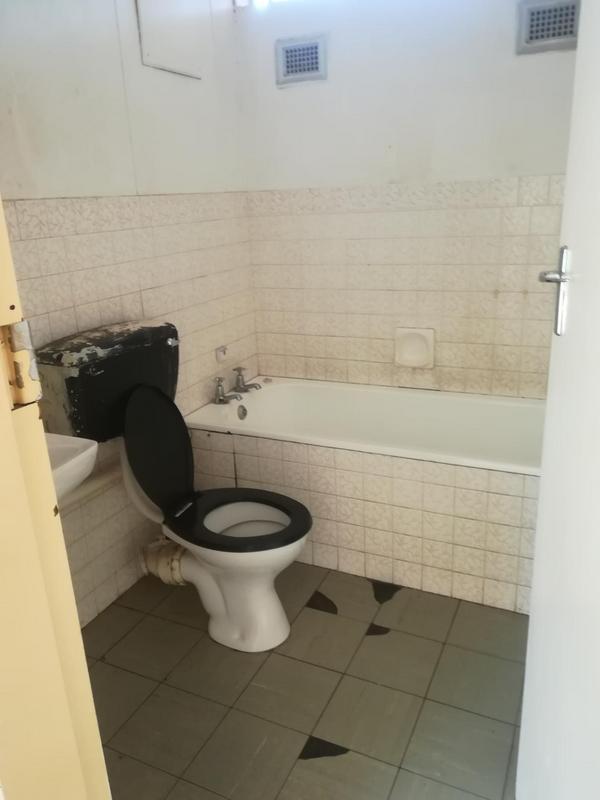 To Let 1 Bedroom Property for Rent in Empangeni Central KwaZulu-Natal