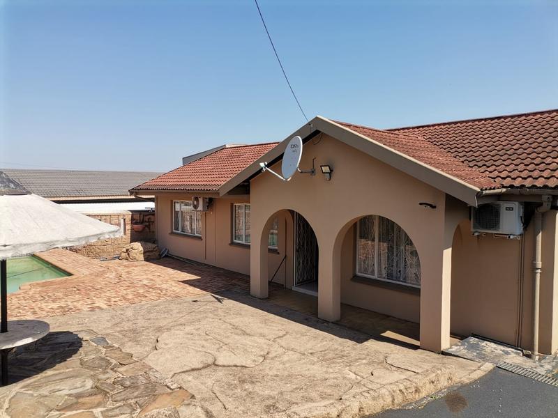 4 Bedroom Property for Sale in Shallcross KwaZulu-Natal