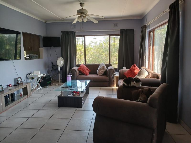 3 Bedroom Property for Sale in Amanzimtoti KwaZulu-Natal