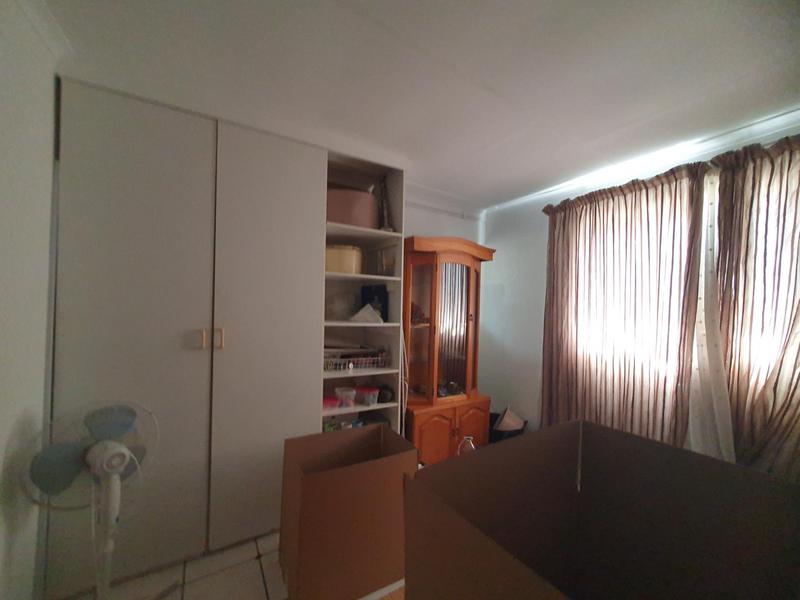 2 Bedroom Property for Sale in Umtentweni KwaZulu-Natal