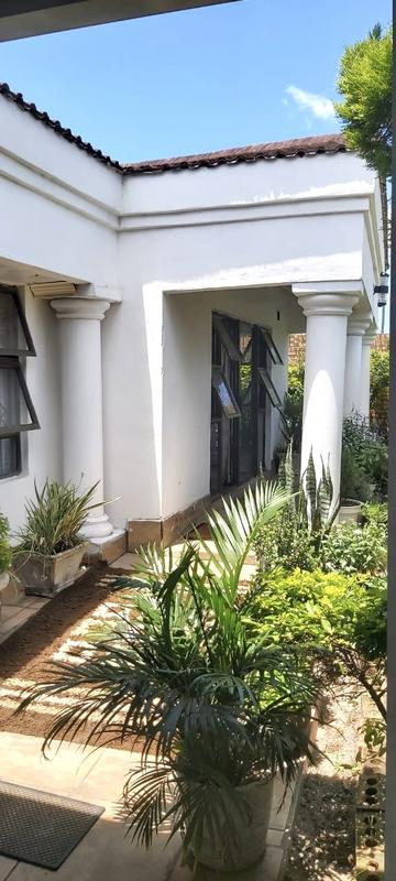 4 Bedroom Property for Sale in Esikhawini KwaZulu-Natal