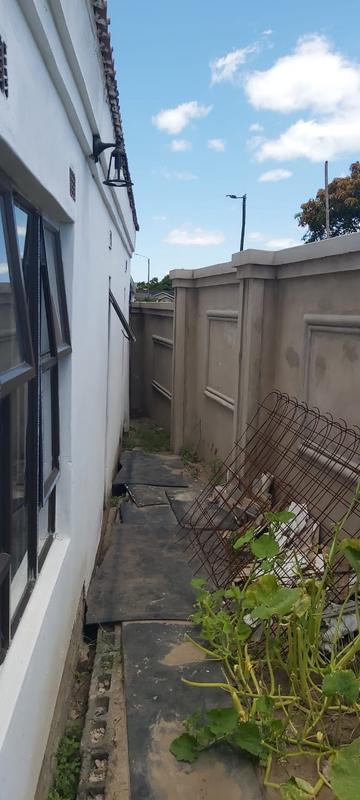 4 Bedroom Property for Sale in Esikhawini KwaZulu-Natal