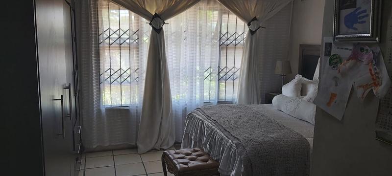 4 Bedroom Property for Sale in Esikhawini KwaZulu-Natal