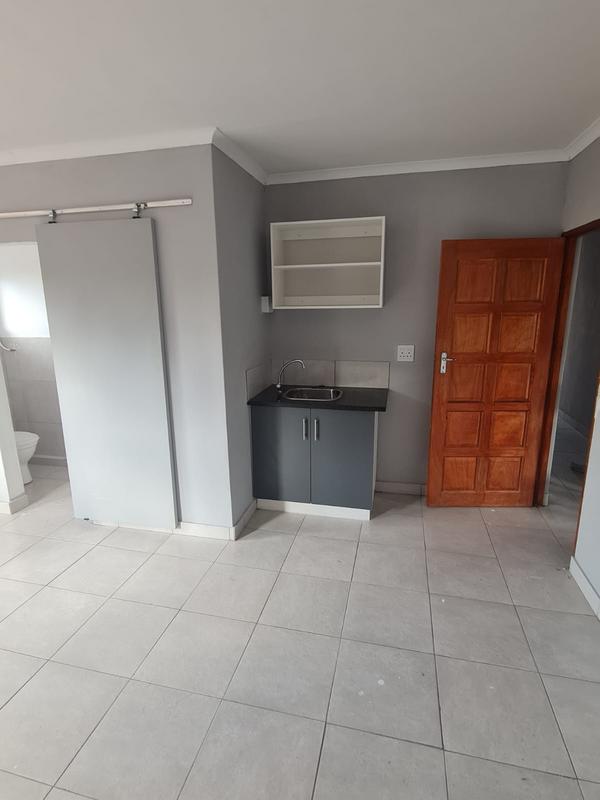 To Let 1 Bedroom Property for Rent in Glenwood KwaZulu-Natal