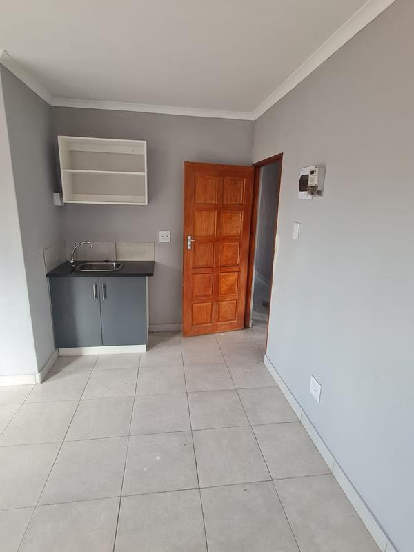 To Let 1 Bedroom Property for Rent in Glenwood KwaZulu-Natal