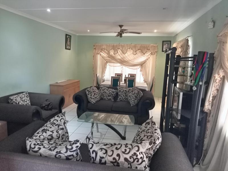 4 Bedroom Property for Sale in Caversham Glen KwaZulu-Natal