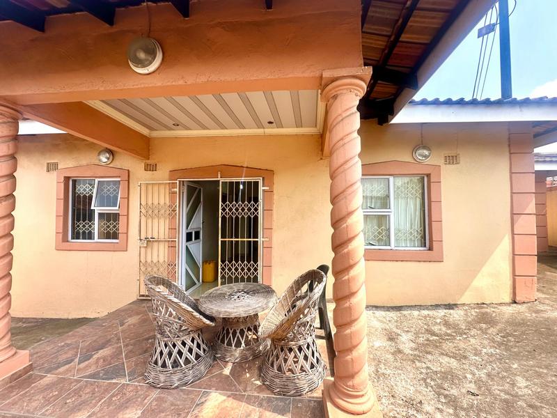 2 Bedroom Property for Sale in Kwandengezi KwaZulu-Natal