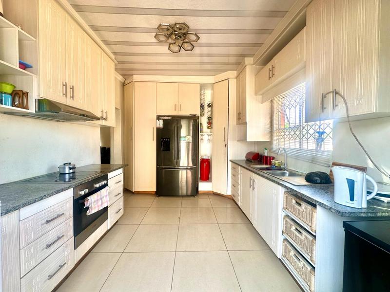 2 Bedroom Property for Sale in Kwandengezi KwaZulu-Natal