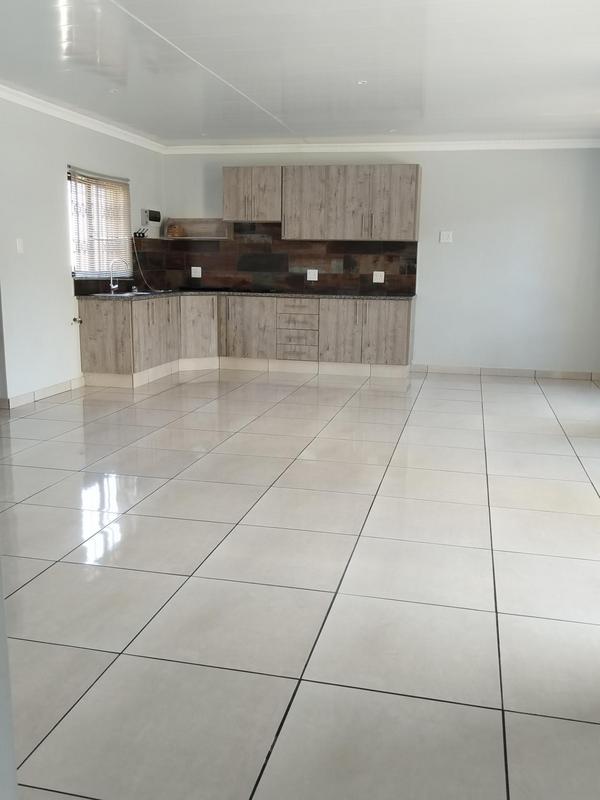 To Let 2 Bedroom Property for Rent in Saiccor Village KwaZulu-Natal