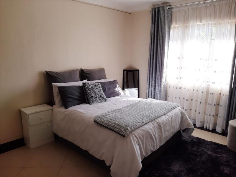 5 Bedroom Property for Sale in Umzinto KwaZulu-Natal