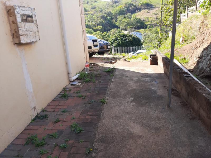 5 Bedroom Property for Sale in Umzinto KwaZulu-Natal