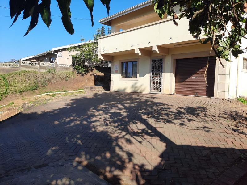 5 Bedroom Property for Sale in Umzinto KwaZulu-Natal